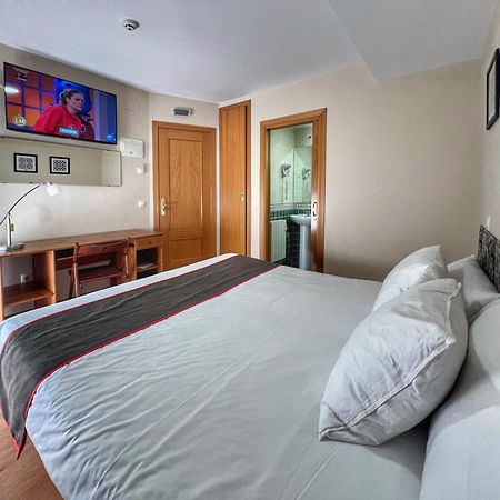 Hostal La Colmena Vicolozano ภายนอก รูปภาพ