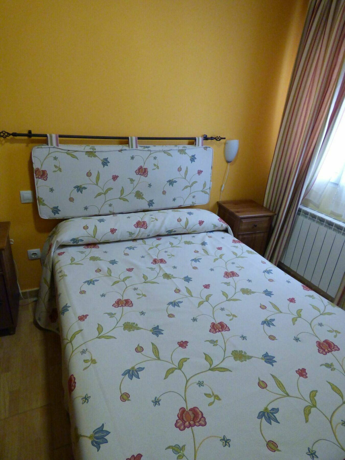 Hostal La Colmena Vicolozano ภายนอก รูปภาพ